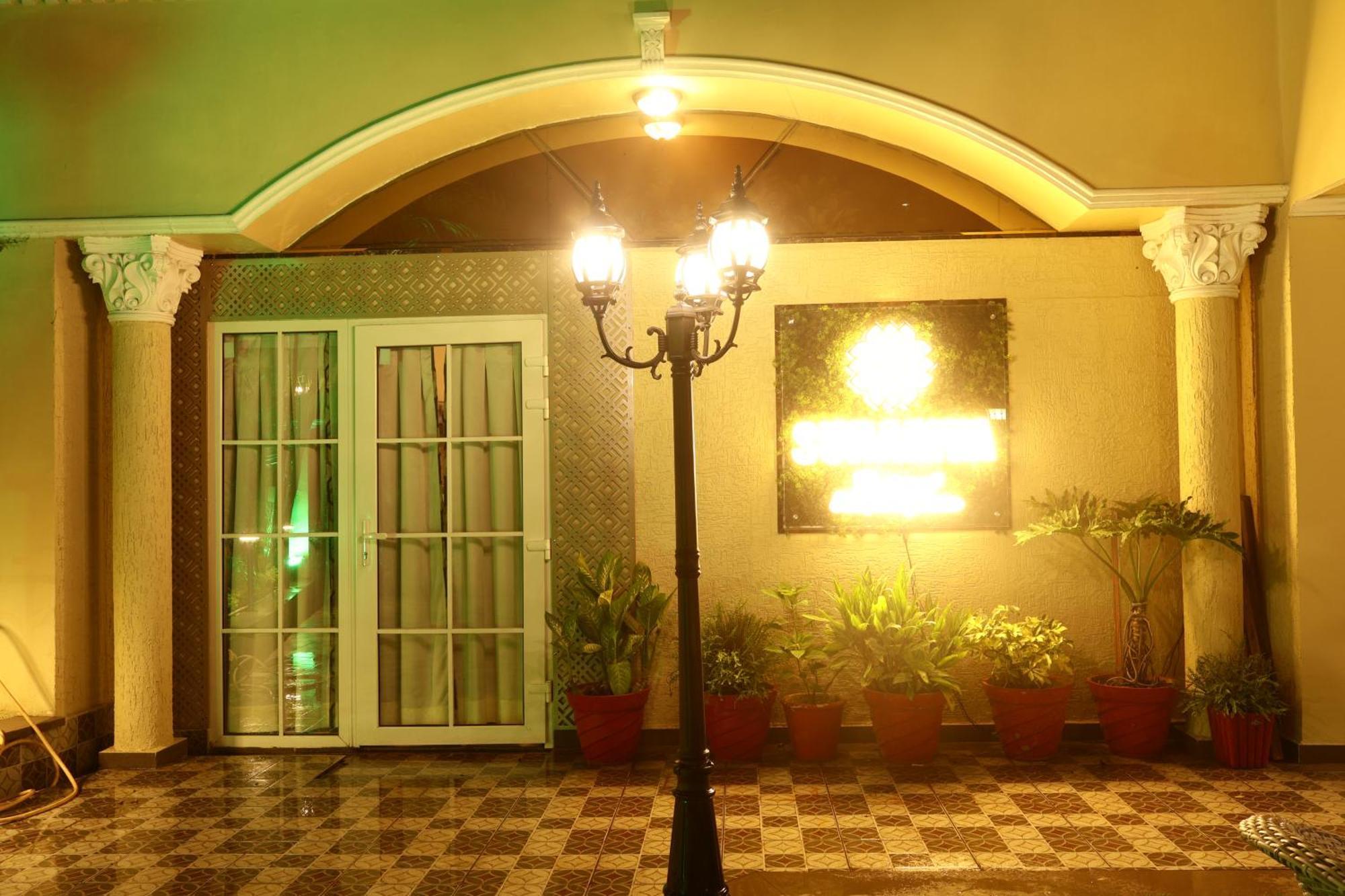Suramya Homestay Bhopal Extérieur photo